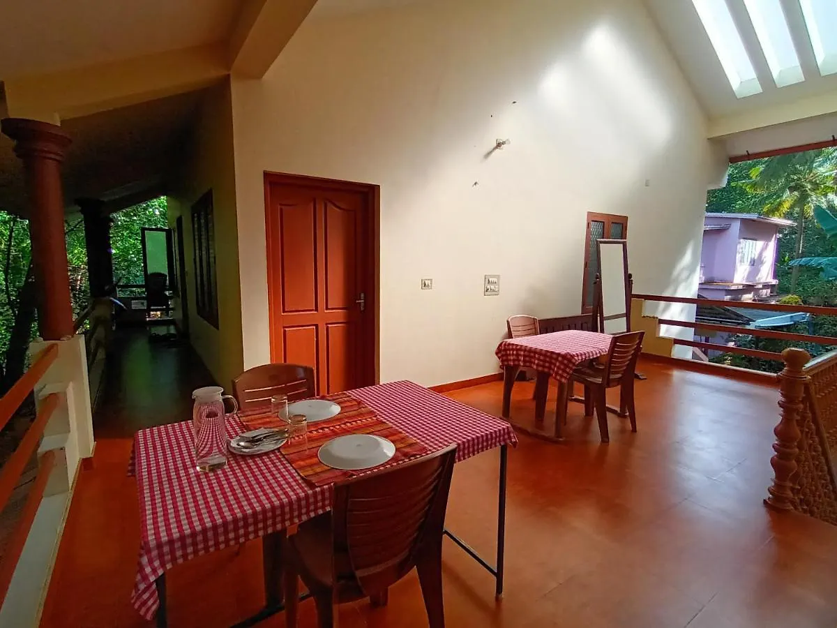 Ivory Coaste Hotel Kannur Guest house