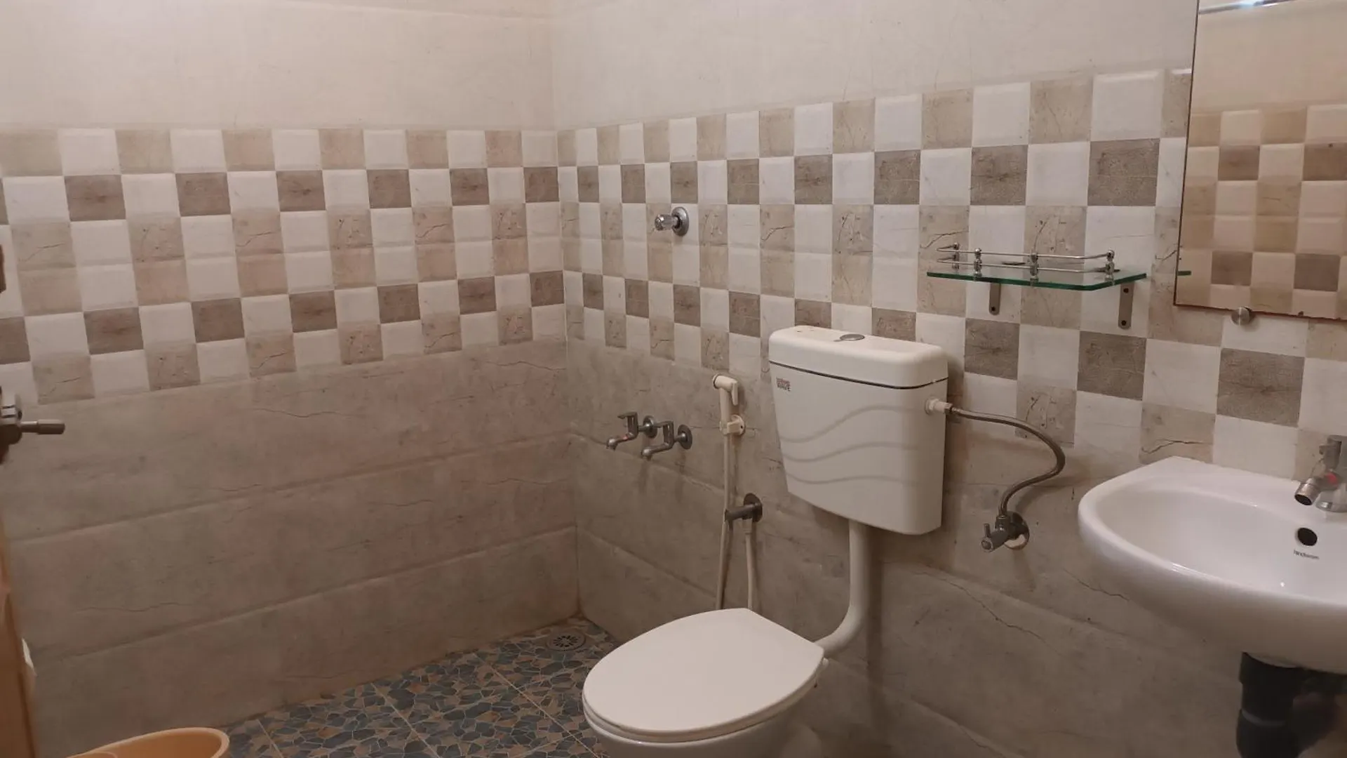 Guest house Ivory Coaste Hotel Kannur
