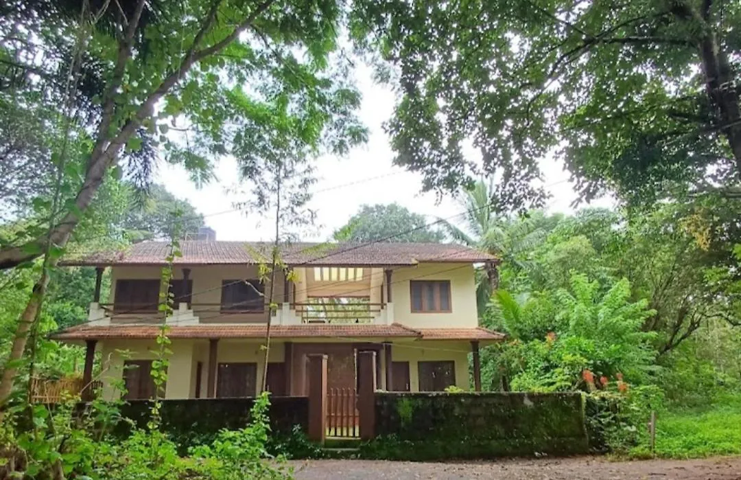 Ivory Coaste Hotel Kannur 0*,