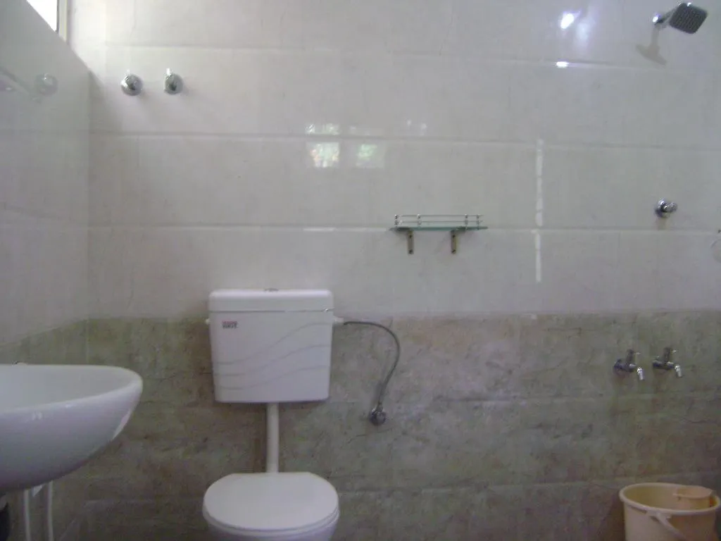 Ivory Coaste Hotel Kannur Guest house